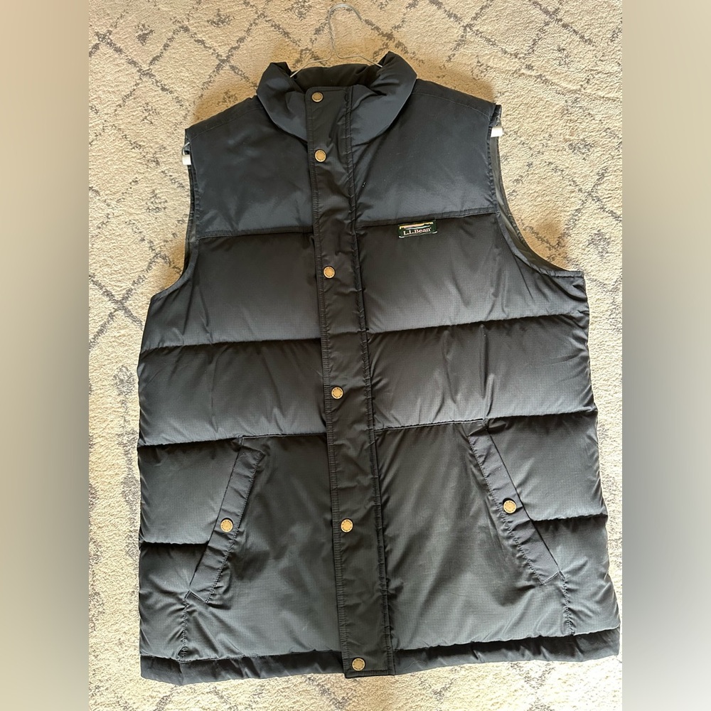L.L. Bean Men's Large Tall Black puffer vest